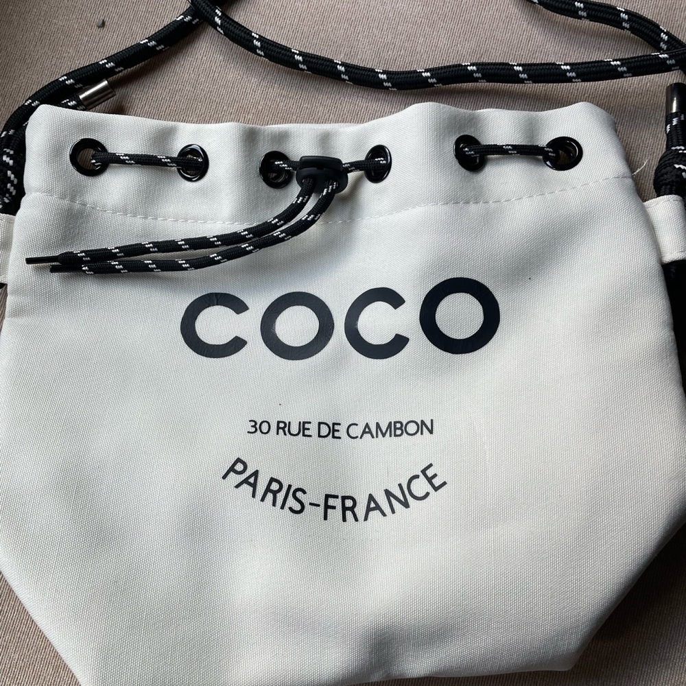 The Mini Bucket Bag - Picture 2 of 9